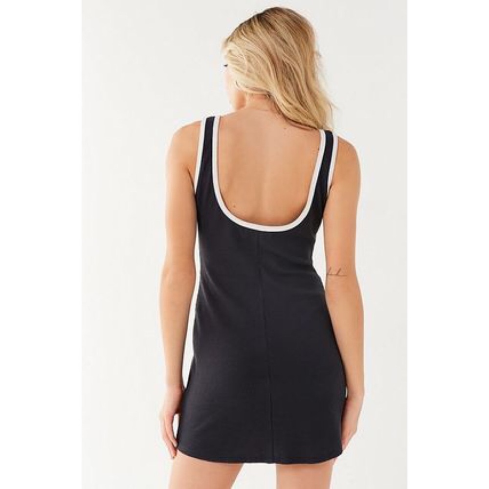 Button Down Tank Top - Picture 2 of 3